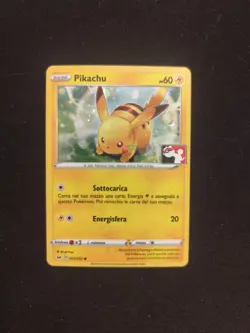 Carta Pokemon PSA Promo PIKACHU 065/202 ITA Stamped Play! Pack Series Lega Holo - Image 5