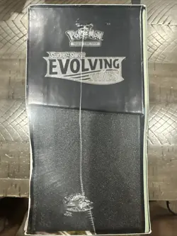 Pokemon TCG: Sword & Shield-Evolving Skies Elite Trainer Box 728192533419 - Image 4