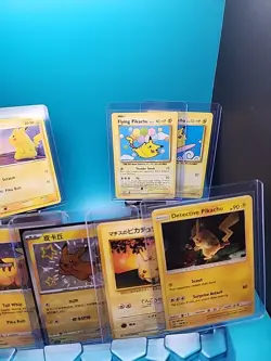 Pokemon 21 Pikachu card LOT - no dupes - Image 3