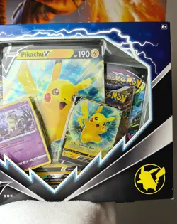 Pokemon TCG: Pikachu V Box With Factory Error RARE Misprint Error Still Sealed 820650851179 - Image 2