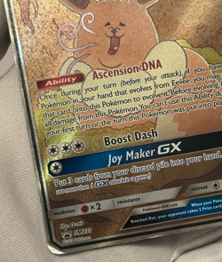 Pokemon TCG Eevee GX SM233 Full Art Promo Black Star Ultra Rare Holo Heavy Play - Image 5