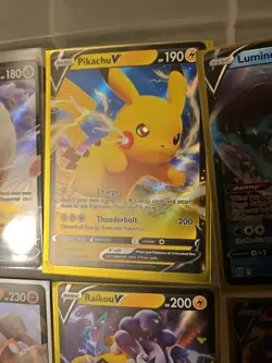 Pokemon TCG Lot Of 8 V Cards Pikachu V, Morpeko V Eldegoss V Etc.... - Image 2