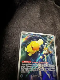 Misty's Psyduck SV10s 144/138 AR IR Heat Wave Arena Pokemon (Indonesia) - Image 5