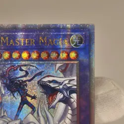Dragon Master Magia (Quarter Century Secret Rare) BLTR-EN118 1st Edition - Image 3