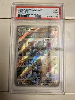 2023 Machoke 177/165 Illustration Rare Pokemon Mew En PSA 9 - Read Description! - Image 1