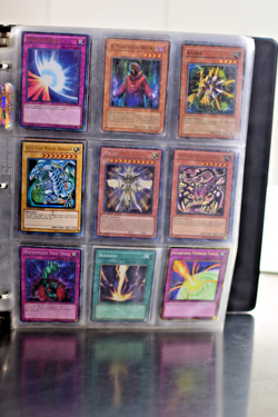 Binder LOT of Yu-Gi-Oh! cards - Image 2