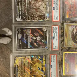 Lot Of 5 grades Pokemon Cards And 11 Other In Good Condition - Image 3