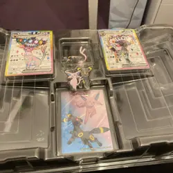 Pokemon TCG Prismatic Evolutions Premium Figure Collection Promos & Accessories - Image 2