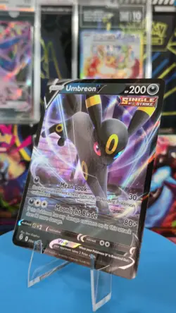 Umbreon V 094/203 Ultra Rare Full Art Holo Evolving Skies Pokemon Card 2021 - Image 1