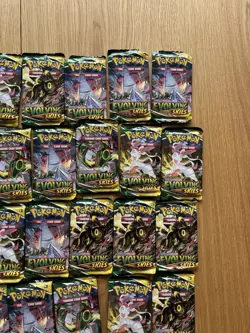 100x Pokemon Evolving Skies Booster Packs BRAND NEW - Image 3