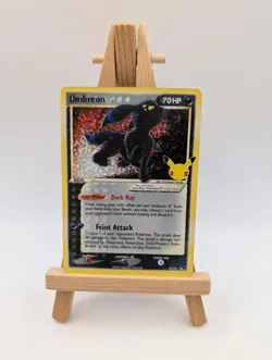 Pokemon TCG Umbreon Star 17/17 Celebrations: Classic Collection Holo - Image 2