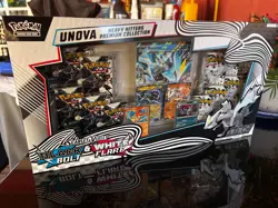 POKEMON UNOVA HEAVY HITTERS PREMIUM COLLECTION SCARLET & VIOLET B BOLT & W FLARE - Image 1
