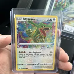 2020 Pokemon TCG Rayquaza 138/185 Amazing Rare Vivid Voltage NM - Image 1