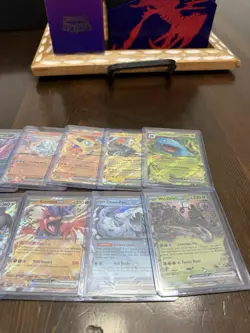 Pokemon Trading Cards: Massive Holo Lot. 200+ Cards All Holos - Image 5