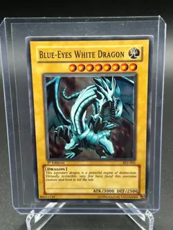 Yugioh Blue-Eyes White Dragon SKE-001 Super Rare 1st Edition LP Vintage - Image 1