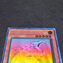 Konami Yu-Gi-Oh! Cyber Dragon GFP2-EN178 1st Edition Holo Machine Effect Card - Image 4