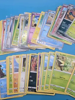 600 +- Pokemon Cards Bulk In Tin Imcludes Holos/Uncommon/Common/Rares - Image 3