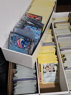 Lot Of 250+ Pokemon TCG Bulk Trading Cards - C, UC, R, Holo, Reverse, V and ex - Image 2
