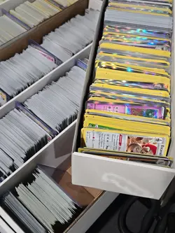 Lot Of 250+ Pokemon TCG Bulk Trading Cards - C, UC, R, Holo, Reverse, V and ex - Image 3