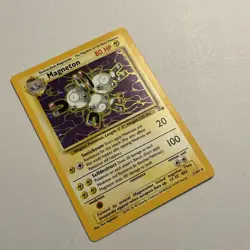 Pokemon: Magneton Original Base Set Holo 9/102 - Unlimited Rare Foil Card NM - Image 3