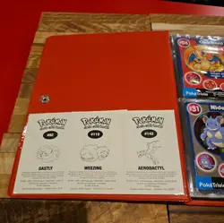 Vintage 1999 Pokemon "Gotta Catch 'Em All!" Red Pikachu Binder. BK cards, Topps - Image 3