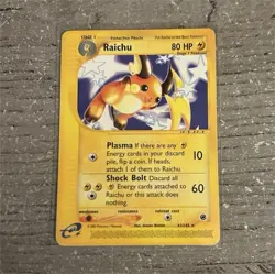 Pokemon Raichu 61/165 Expedition Base Set 80 HP Stage 1 English 2002 Card - Image 1