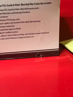 Pokemon TCG Scarlet & Violet Black Bolt Elite Trainer Box - Image 3