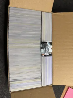 Pokemon Bulk Lot 900 Cards - Image 2