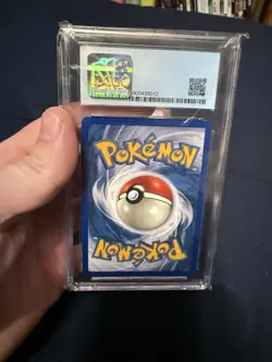 CGC 8.5 Venomoth Pokemon Jungle Unlimited 13/64 1999 Wizards of the Coast Card - Image 2