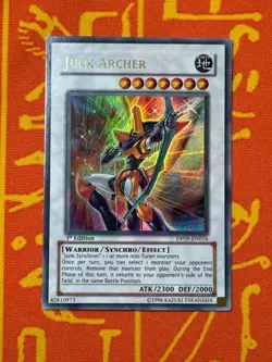 YUGIOH JUNK ARCHER ULTRA RARE 1ST EDITION LIGHT PLAY DP09-EN016 - Image 1