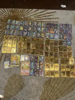 Pokemon TCG 100 Card Lot Holo & Gold Foil Pikachu Assorted Standard Cards - Image 1