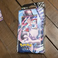 Pokemon TCG Pokemon GO Mewtwo V Starter Deck 60 Cards English 2022 - Image 1