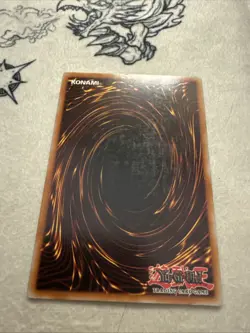 Giant Trunade DB1-EN032 Dark Beginning 1 Unlimited Card Yu-Gi-Oh - Image 2