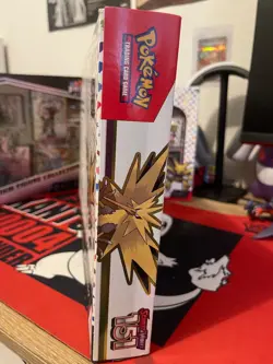 pokemon sealed Zapdos ex collection, mint condition, scarlet and violet 151. - Image 3