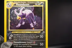 Pokemon TCG - Houndoom 1st edition, Holo Swirl, 4/75, English, Neo Discovery, HP - Image 2
