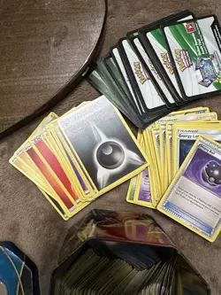 Pokemon Cards Lot - Idk How Many - Image 4