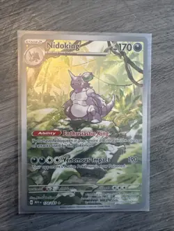 Pokemon TCG Nidoking Scarlet and Violet 151 Illustration Rare Card 174/165 - Image 1