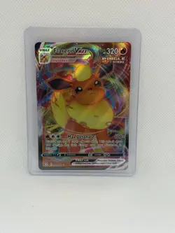 2021 Pokemon Sword & Shield: Evolving Skies Ultra Rare Flareon VMax #018/203 - Image 1