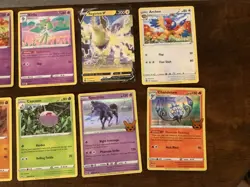 Lot of (10) 2022 Character Pokemon Cards Mixed - Image 5