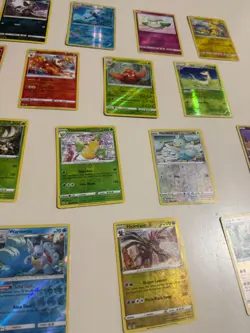 Pokemon 20 Card Bulk REVERSE HOLO Lot LP-HP Uncommon Holographic Poliwhirl - Image 3