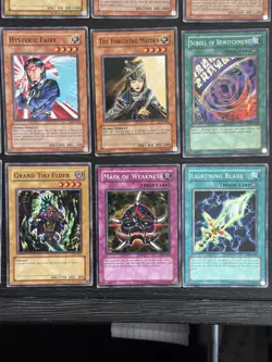 Yu-Gi-Oh! Lot Of Cards - Labyrinth Of Nightmare (LON-)(24 Cards) - Image 2