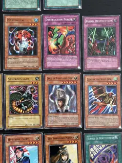 Yu-Gi-Oh! Lot Of Cards - Labyrinth Of Nightmare (LON-)(24 Cards) - Image 4
