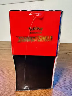 Pokemon TCG Zacian ETB - Sword and Shield Base Set - Sealed Elite Trainer Box - Image 3