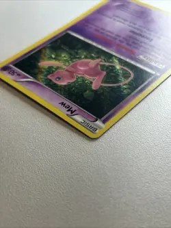 Pokemon TCG Mew 29/124 Fates Collide Holo - Image 4