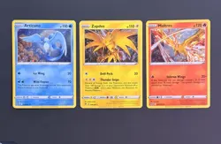 3 Vintage Pokemon Card Collection: Articuno, Zapdos, Moltres Holo – 3 Cards MINT - Image 1