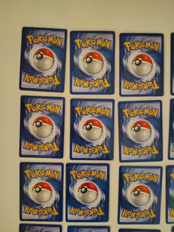 36 Vintage Gym Heroes Pokemon Card Lot - Image 3