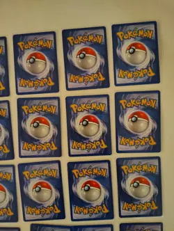 36 Vintage Gym Heroes Pokemon Card Lot - Image 5