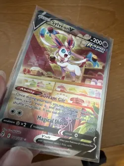 Sylveon V Alt Art Evolving Skies 184/203 Pokemon Card Holo Rare 2021 Near Mint - Image 5
