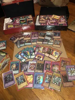 Yu-Gi-Oh! Collection 100 Card Lot with 15 Rares & 10 Holofoil Rare Yugioh Cards - Image 1