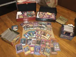 Yu-Gi-Oh! Collection 100 Card Lot with 15 Rares & 10 Holofoil Rare Yugioh Cards - Image 2